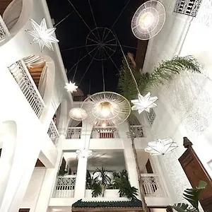 5* Riad N's &