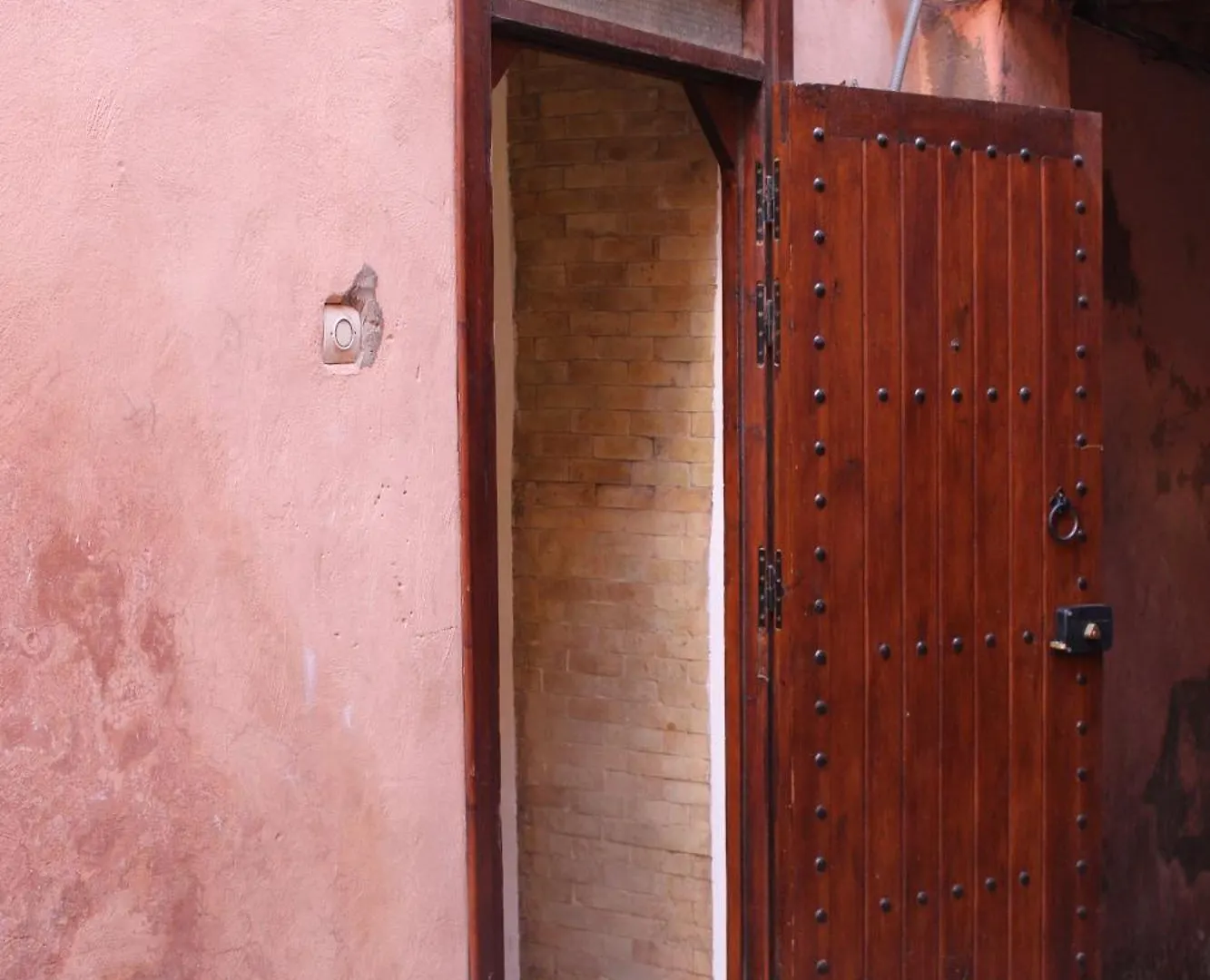El Boussouni Hostel مراكش 0*,  المغرب